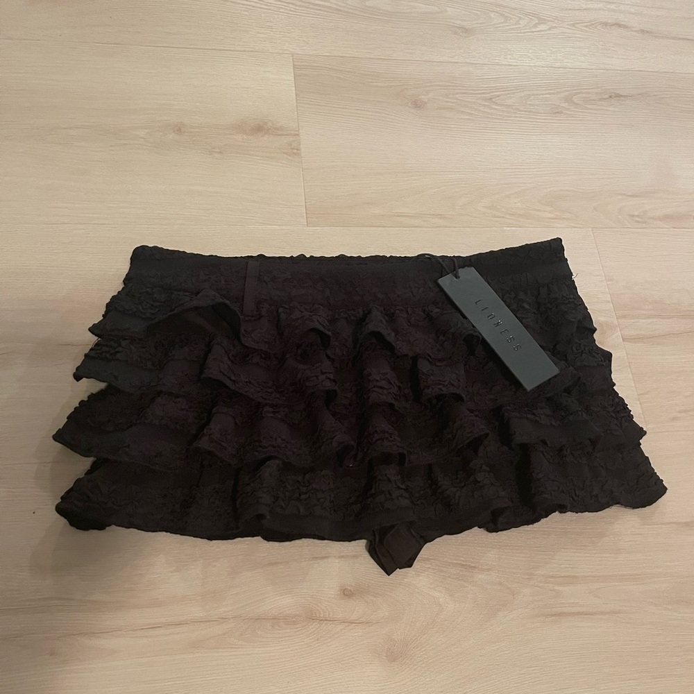 Lioness Black Textured Skort